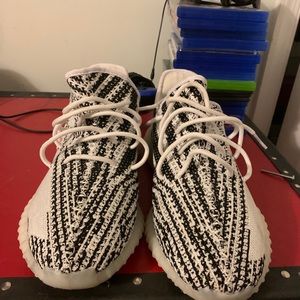 Yeezy 350 Zebra Size 11